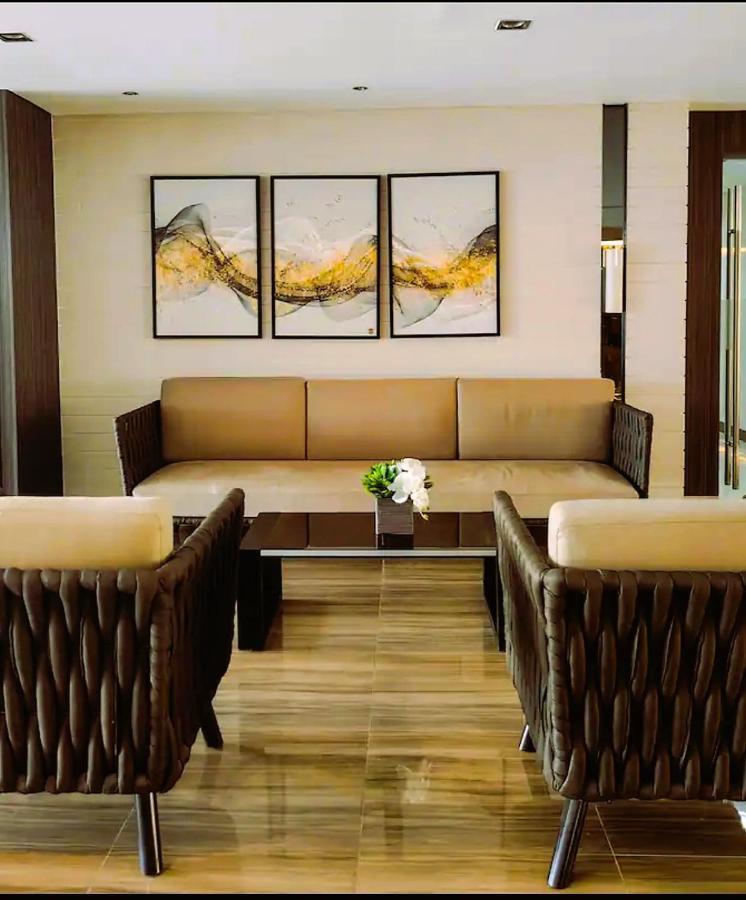 Air Residences Condominium Deluxe Manilla Buitenkant foto